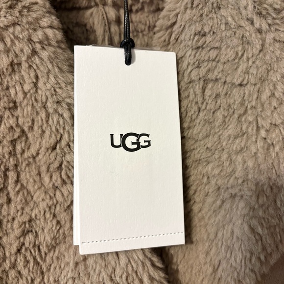 UGG coat - Picture 14 of 16